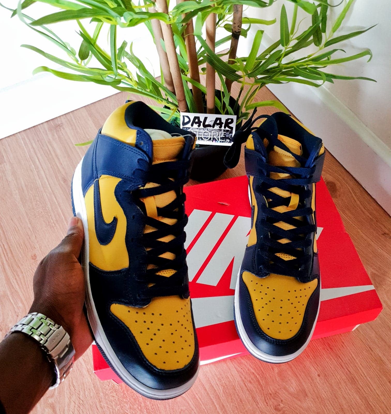 Nike Dunk High Michigan (2020) Size UK 8.5 – DalarStore